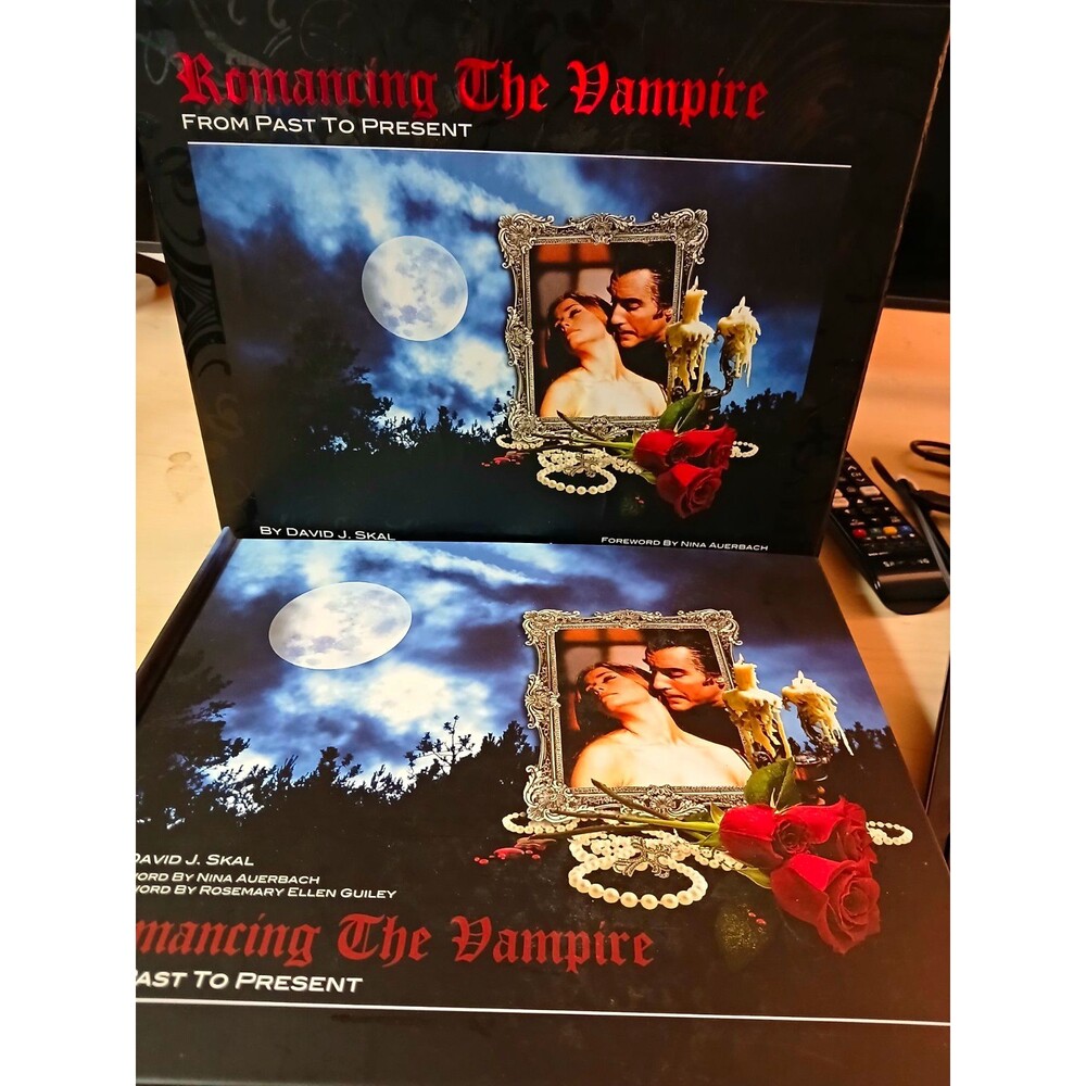 Romancing the Vampire Book Horror Posters David J Skal 2009 Hardcover Halloween